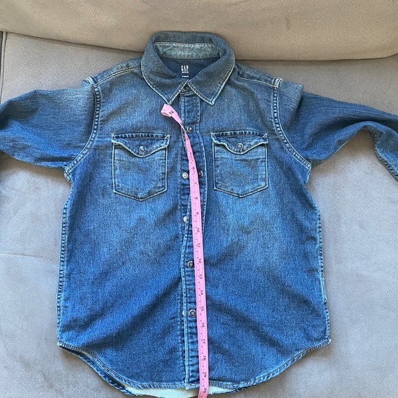 NWT Kids size M snap denim shirt. Super soft and stretchy - Picture 7 of 7